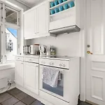 Bb I 4 Spacious Bedrooms In Centre Apartment