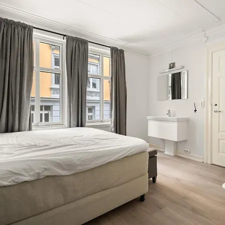 Bb I 4 Spacious Bedrooms In Centre Apartment